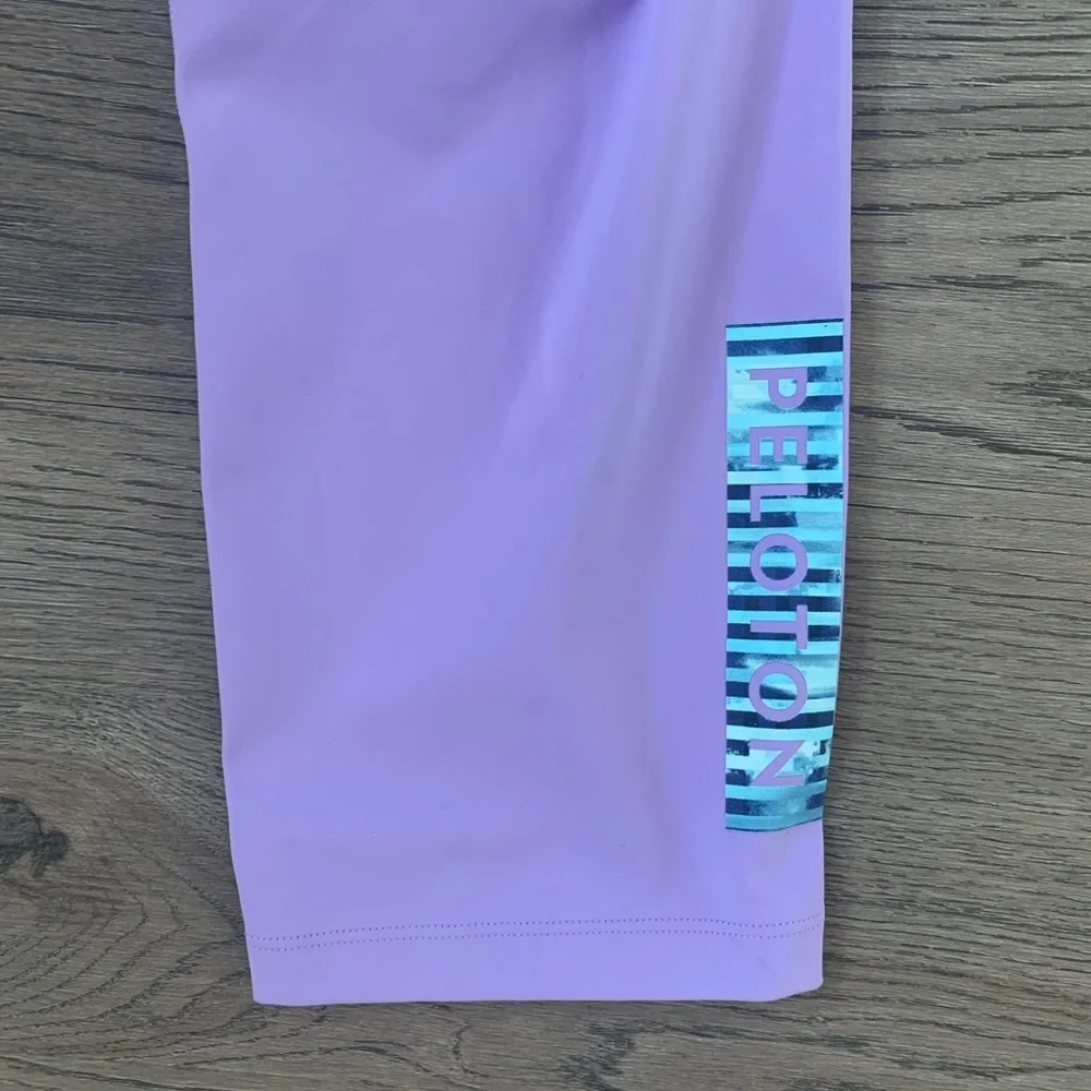 Peloton‎ Essential Mid-Rise Capri - Size XL - Purple - NWT - Picture 6 of 12